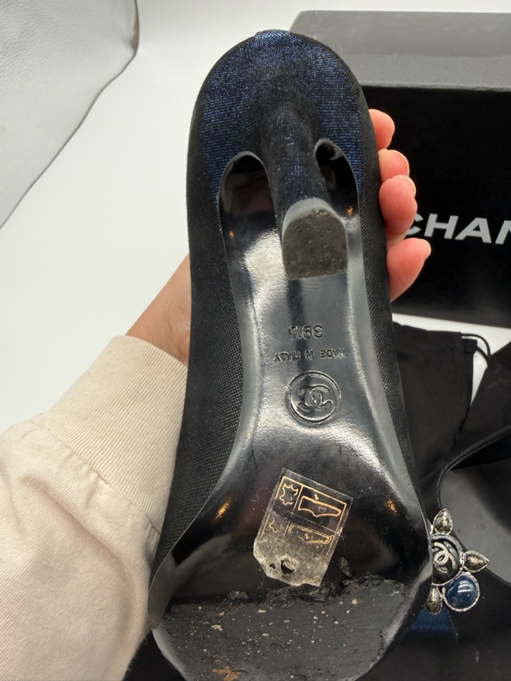 Chanel 11A Black Iridescent Cap Toe CC Pump Heels Size 39.5 w/ Box - Picture 7 of 14